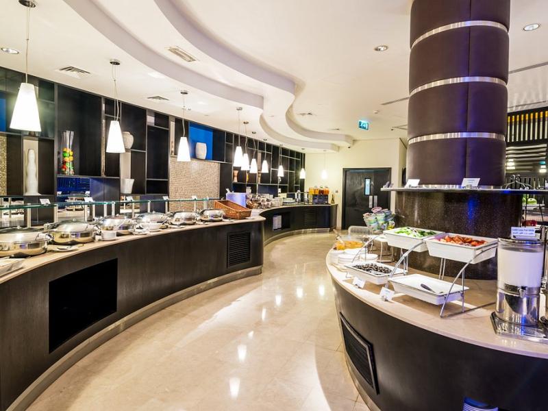 Holiday Inn Express Dubai Airport