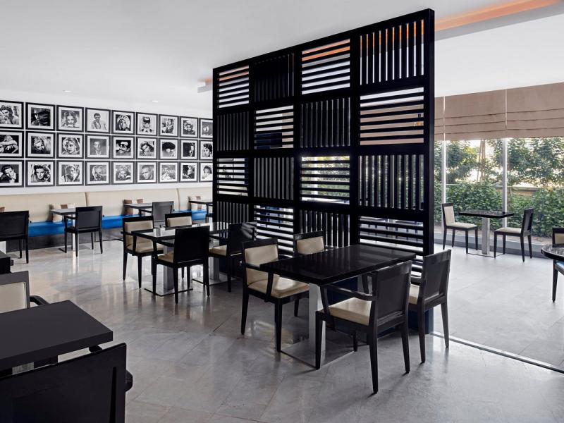 Holiday Inn Express Dubai Airport