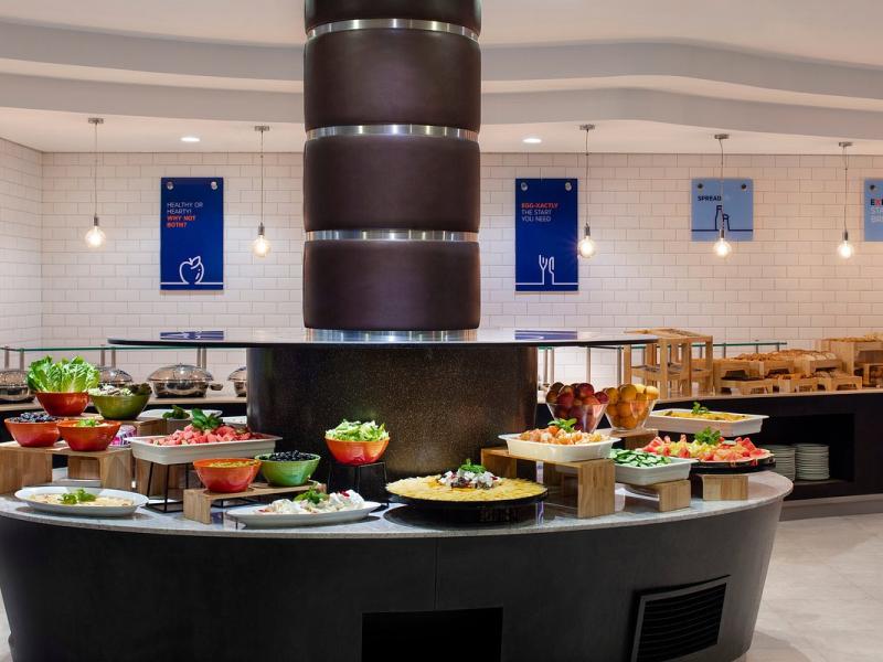 Holiday Inn Express Dubai Airport