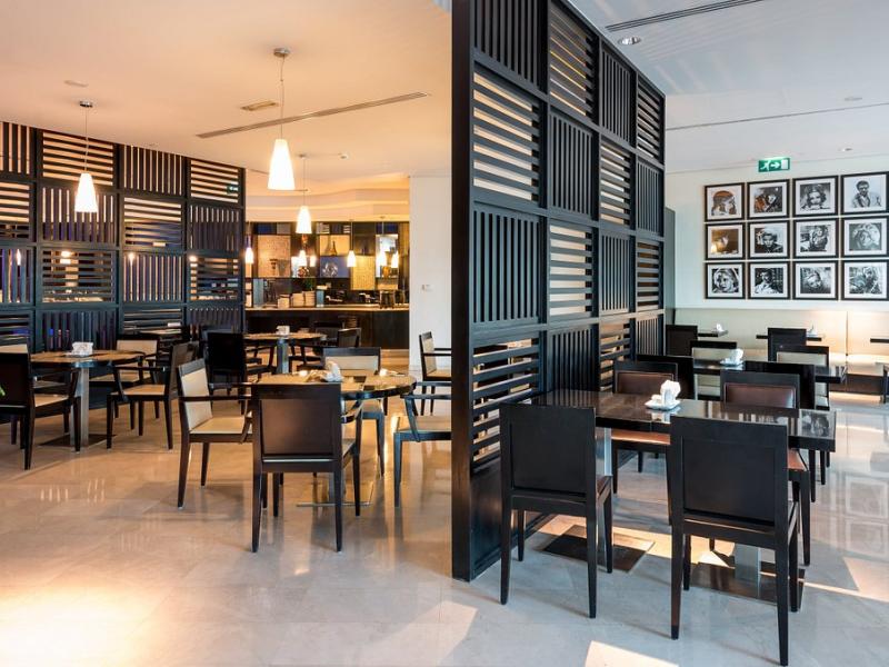 Holiday Inn Express Dubai Airport