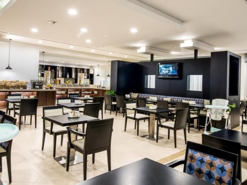 Holiday Inn Express Dubai Jumeirah