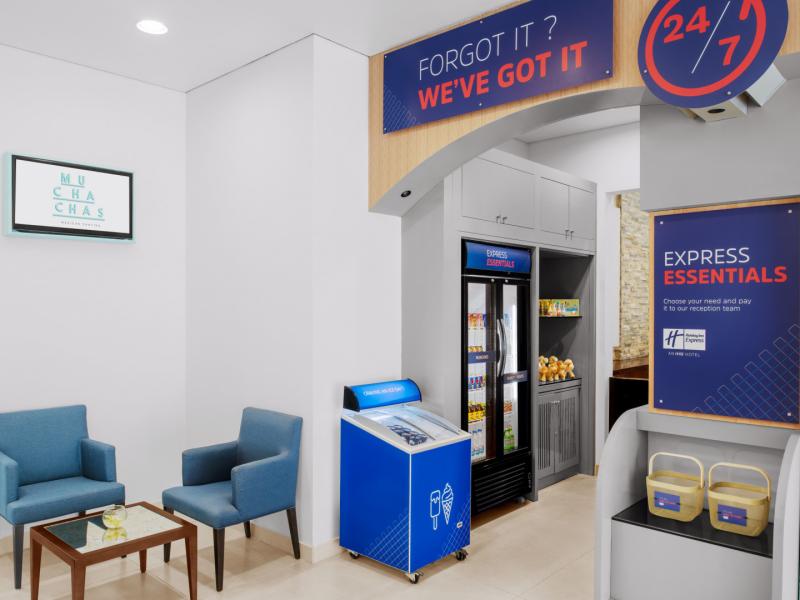 Holiday Inn Express Dubai Safa Park