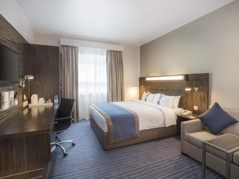 Holiday Inn Express Dubai Safa Park