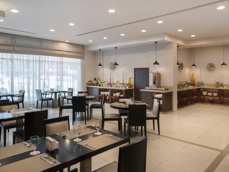 Holiday Inn Express Dubai Safa Park