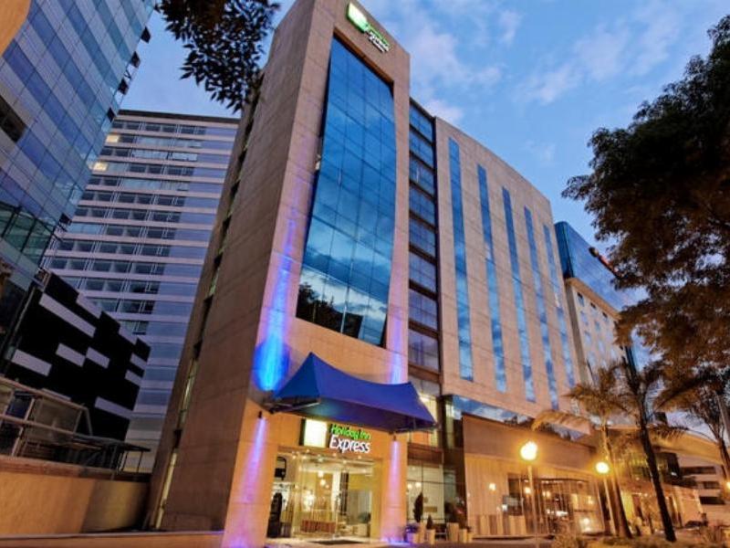 Holiday Inn Express Hotel & Suites at the WTC