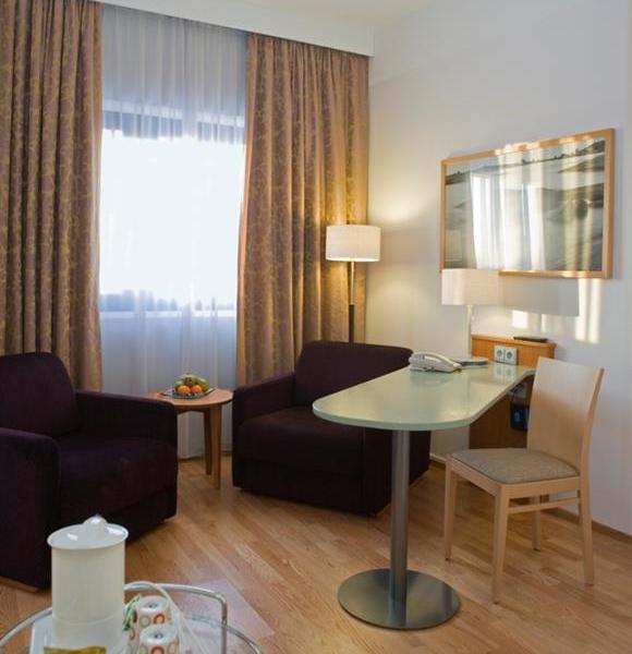 Holiday Inn Helsinki-Vantaa Airport