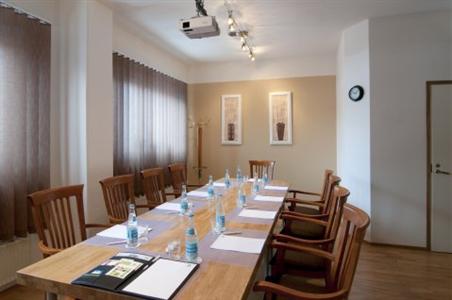 Holiday Inn Helsinki-Vantaa Airport