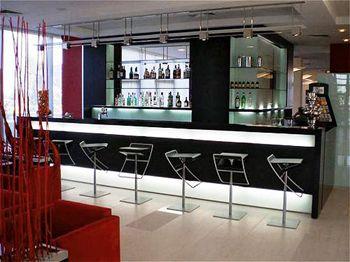 Holiday Inn Prague Airport