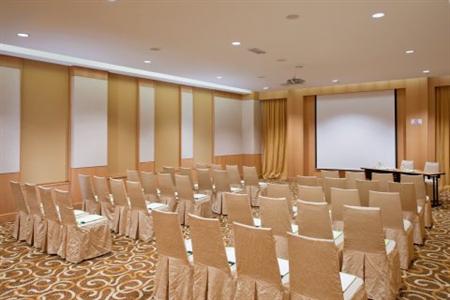 Holiday Inn Resort (Ferringhi Tower) Hotel