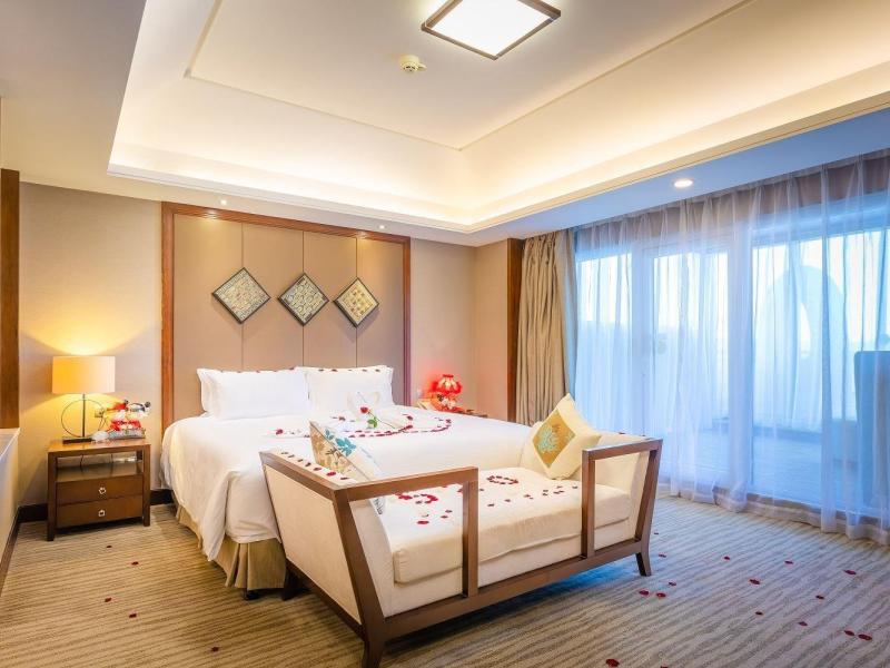 Ocean View Resort Yalong Bay