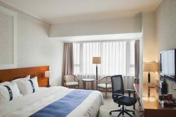 Отель Holiday Inn Riverside Китай, Ухань, фото 46