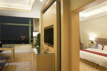 Отель Holiday Inn Riverside Китай, Ухань, фото 49