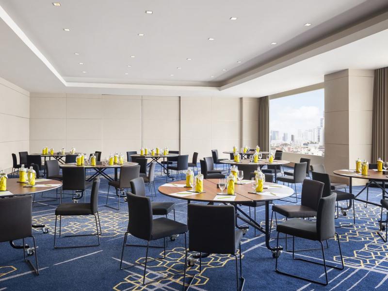 Amari Watergate Bangkok