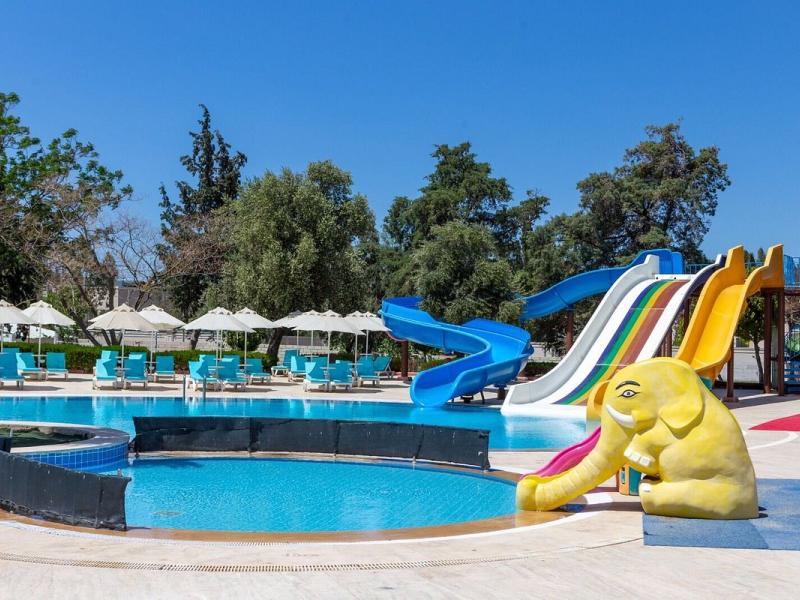 The Holiday Resort