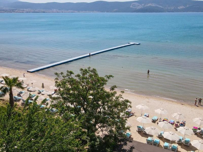 The Holiday Resort