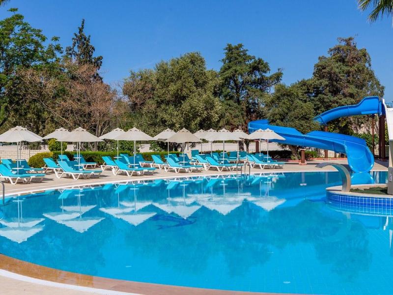 The Holiday Resort
