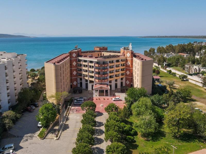 The Holiday Resort