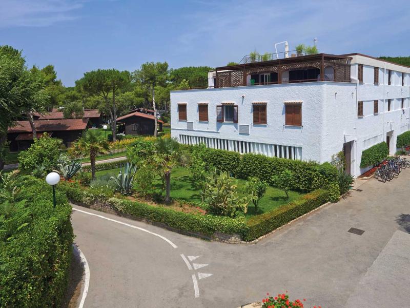 Villaggio Camping Baia Domizia