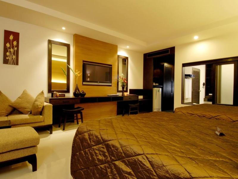 Horizon Karon Beach Resort & Spa