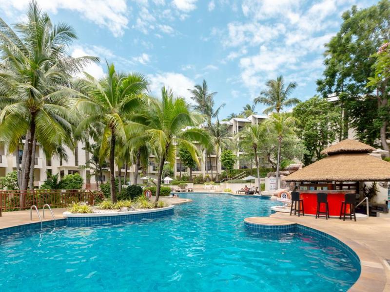 Horizon Karon Beach Resort & Spa