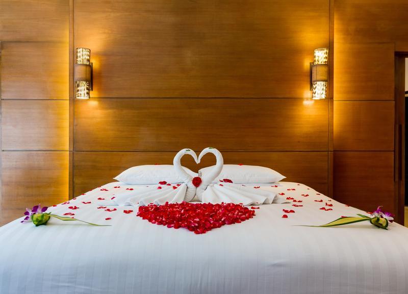 Horizon Karon Beach Resort & Spa