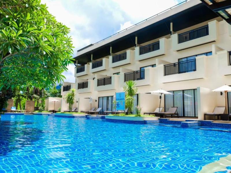 Horizon Karon Beach Resort & Spa