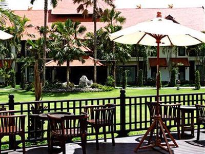 Horizon Village & Resort