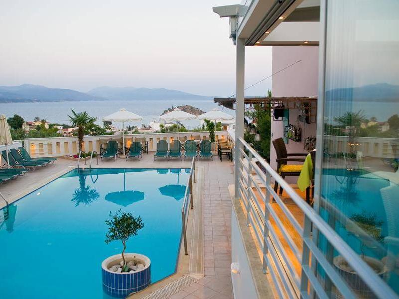 Amaryllis Hotel Apartments