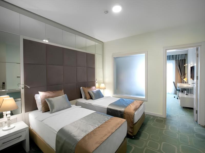 Horus Paradise Luxury Resort