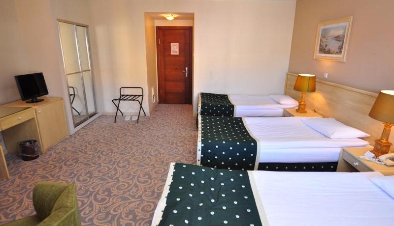 Akol Hotel
