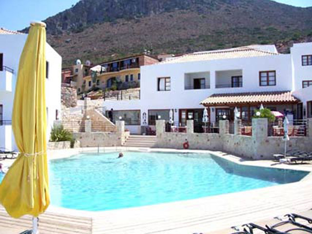 Amazones Village Suites