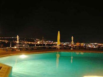 Amazones Village Suites