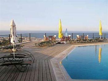 Amazones Village Suites