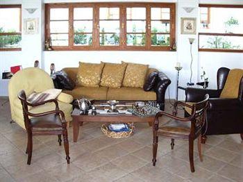 Amazones Village Suites