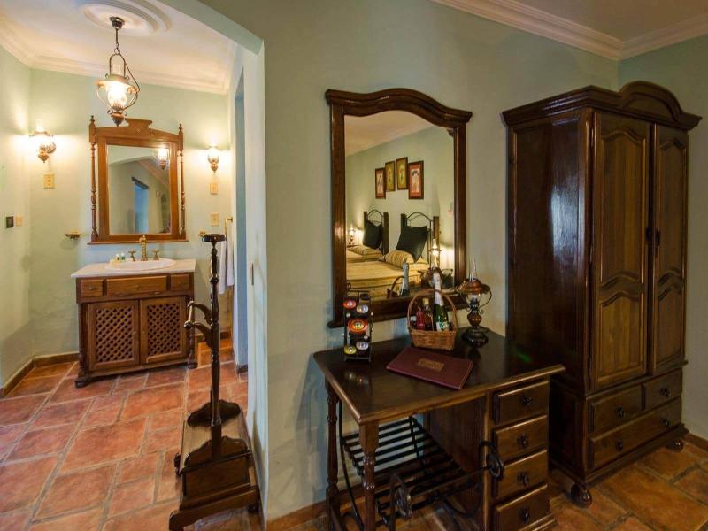 Hotel Beltran De Santa Cruz