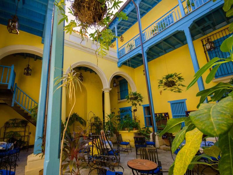 Hotel Beltran De Santa Cruz