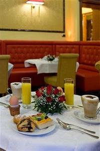 Hotel Manfredi Suite In Rome