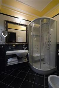 Hotel Manfredi Suite In Rome