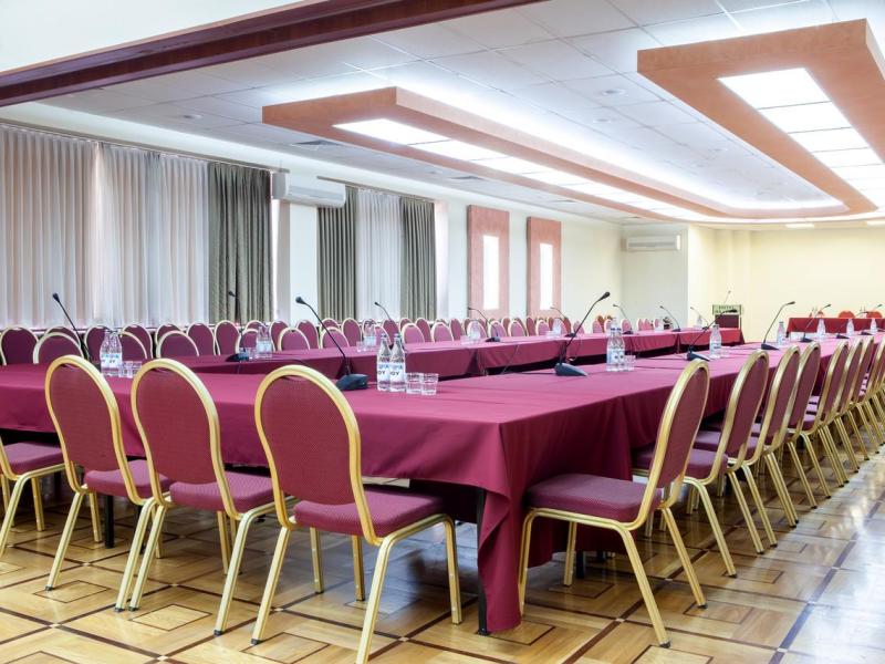 President Hotel by Hrazdan Hotel CJSC