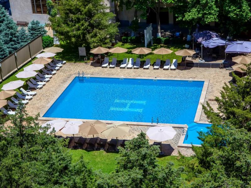 President Hotel by Hrazdan Hotel CJSC