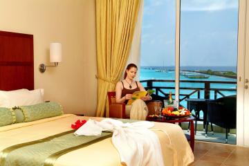 Отель Hulhule Island Hotel Мальдивы, Мале, фото 2