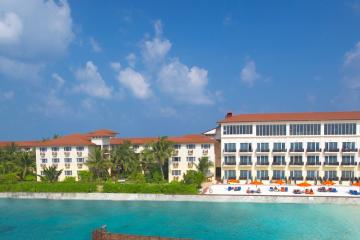 Отель Hulhule Island Hotel Мальдивы, Мале, фото 8