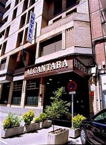 Husa Alcantara