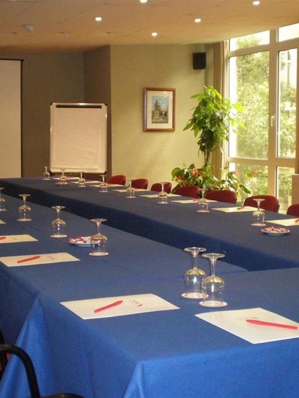 Barcelona Atiram Hotel