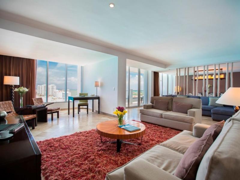 Reflect Krystal Grand Cancun