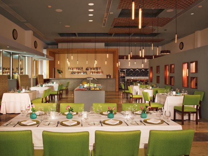 Reflect Krystal Grand Cancun