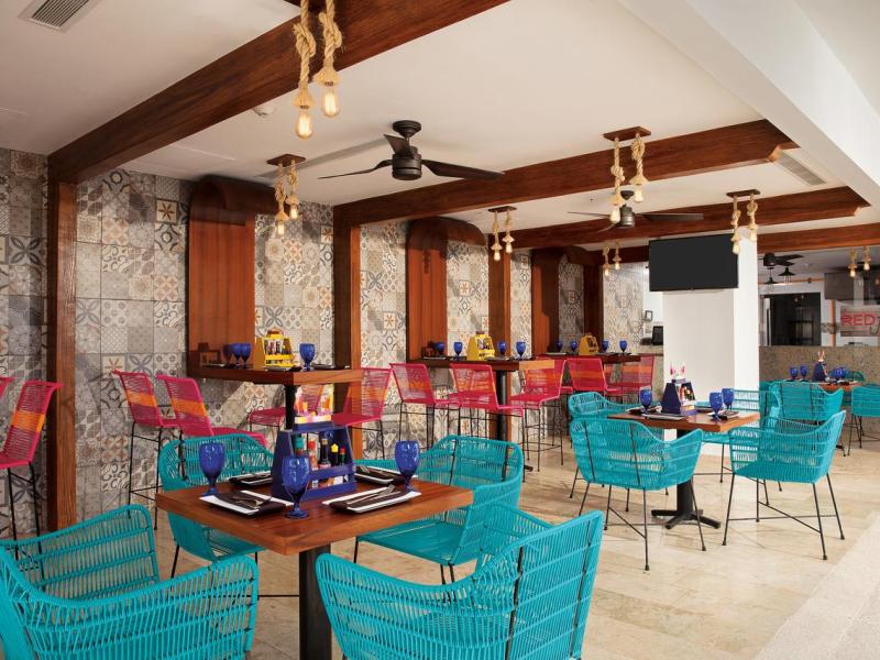 Reflect Krystal Grand Cancun