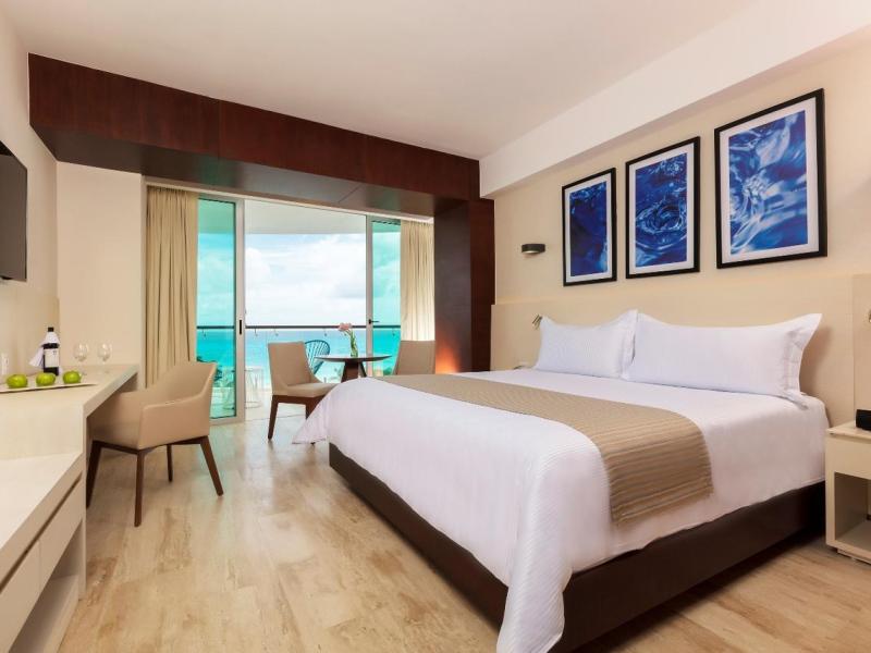 Reflect Krystal Grand Cancun