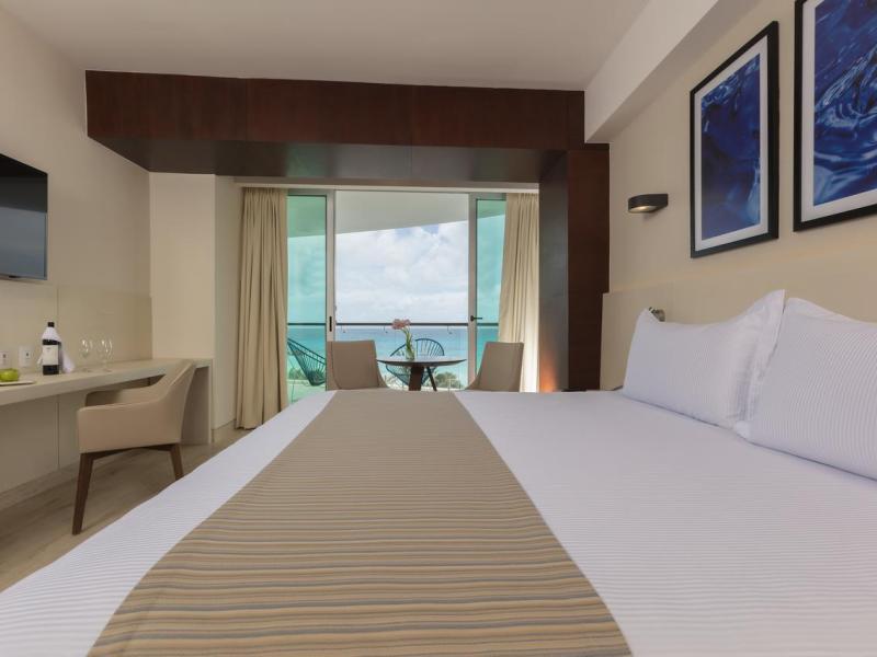 Reflect Krystal Grand Cancun