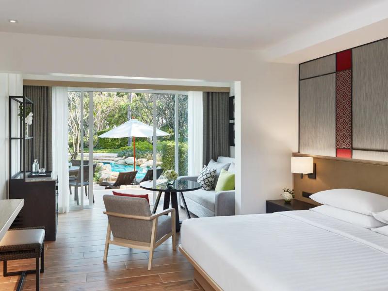 Hyatt Regency Hua Hin & The Barai